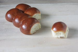 BRIOCHE DINNER ROLLS (6pcs)